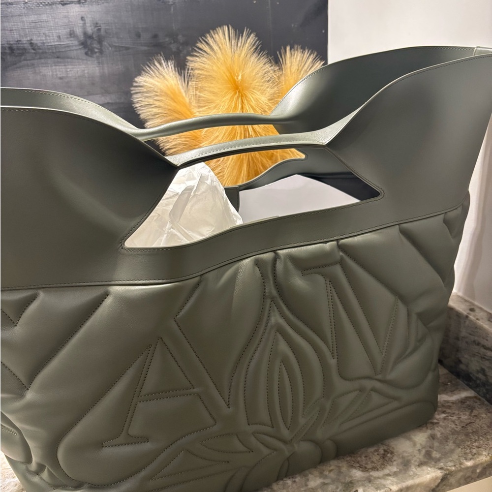 Alexander McQueen Dark Green Tote Bag - Picture 4 of 4